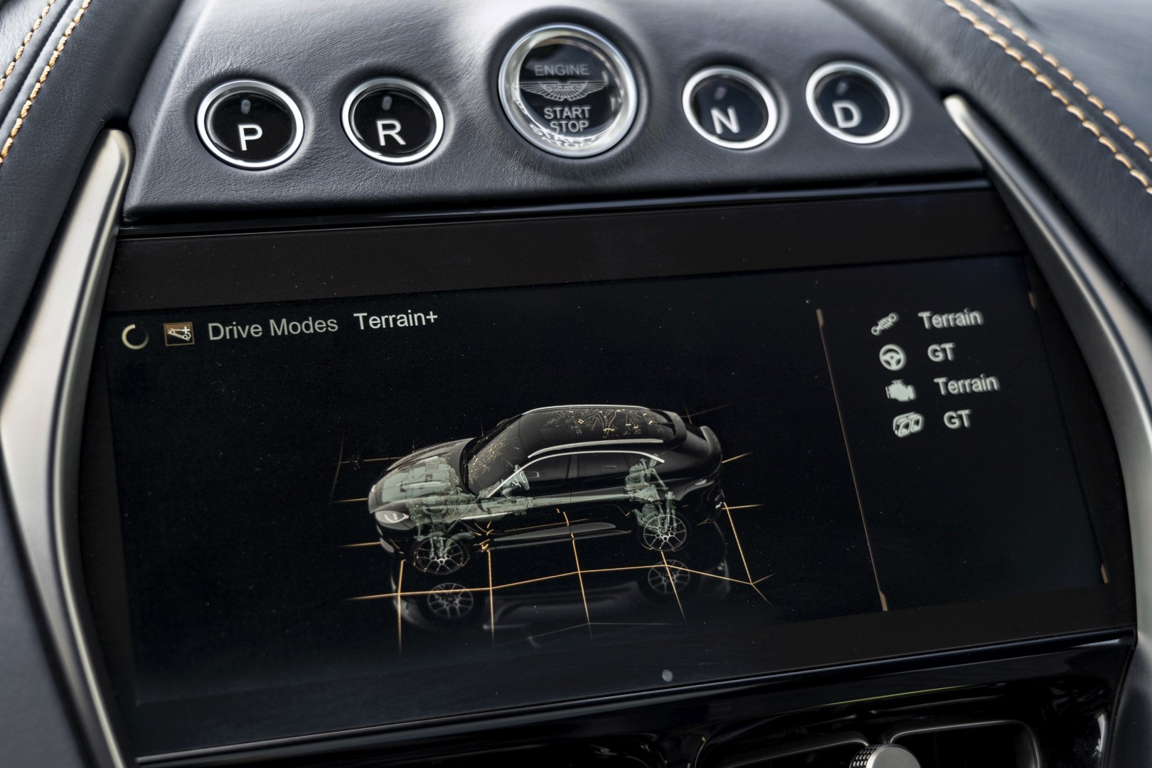 Aston Martin Dbx photo 196