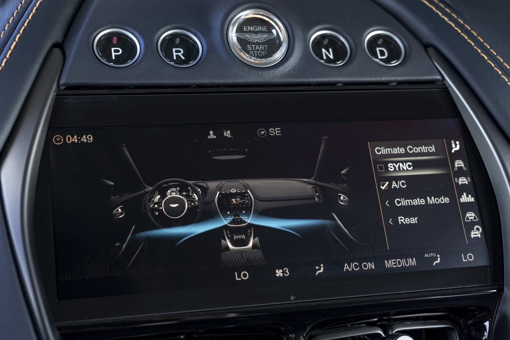 Aston Martin Dbx photo 246