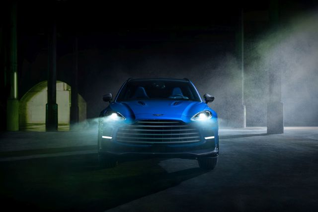 Aston Martin Dbx Foto 6