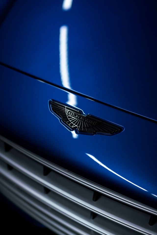 Aston Martin Dbx Foto 10