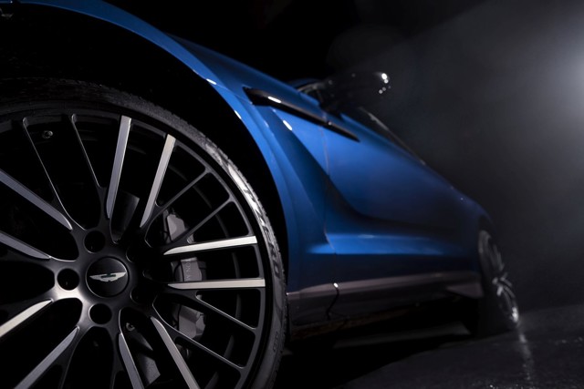 Aston Martin Dbx Foto 11