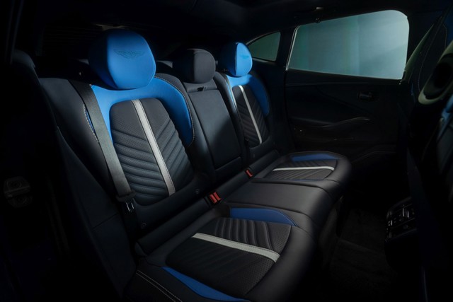 Aston Martin Dbx Foto 20