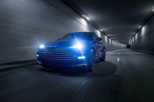 Aston Martin Dbx Foto 1