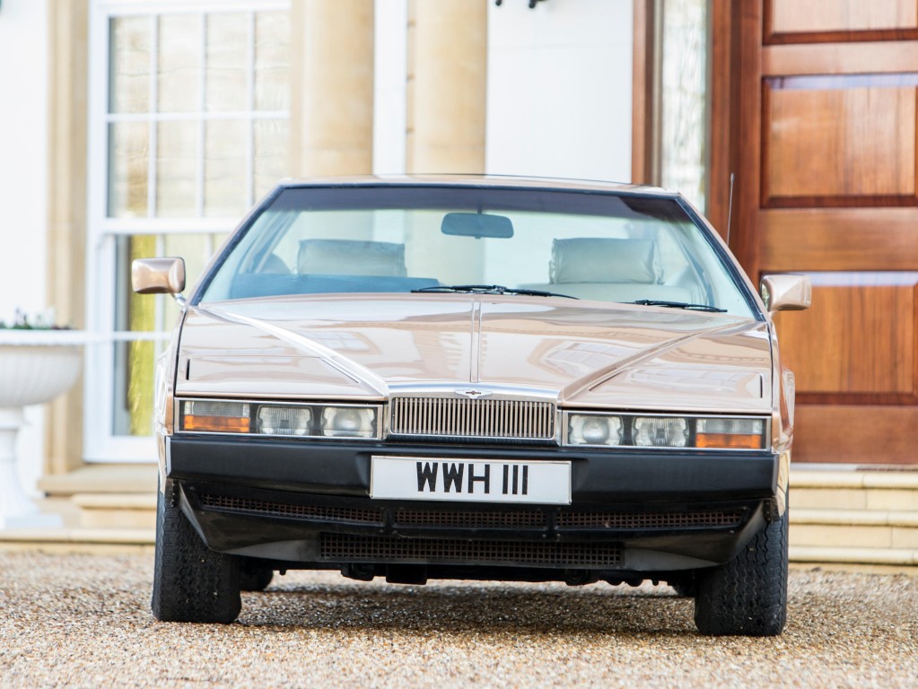 Aston Martin Lagonda photo 11