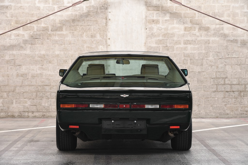 Aston Martin Lagonda photo 8