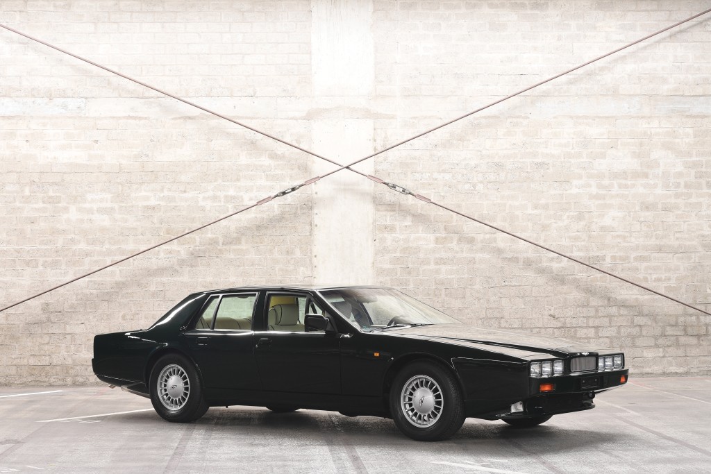 Aston Martin Lagonda photo 13