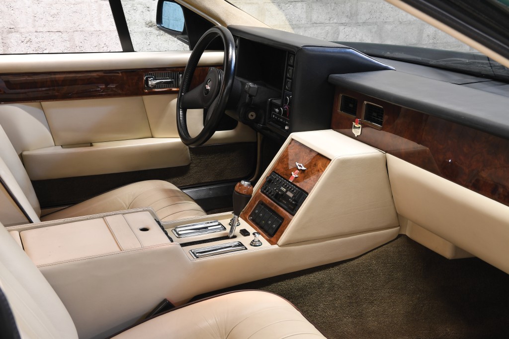 Aston Martin Lagonda photo 20