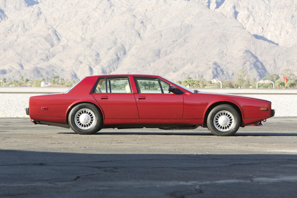 Aston Martin Lagonda photo 3