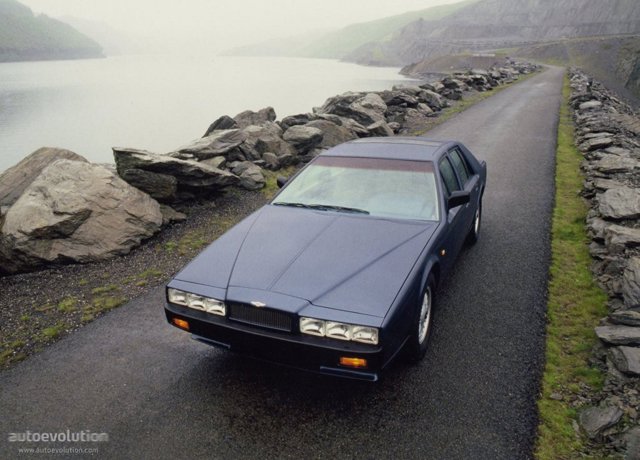 Aston Martin Lagonda photo 1