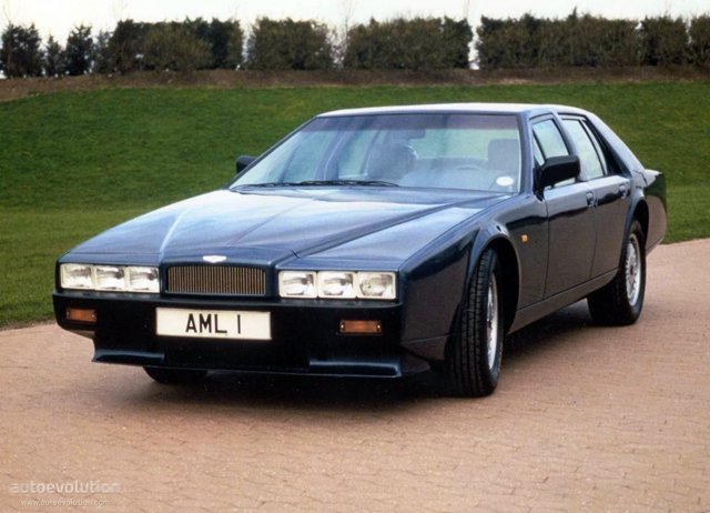 Aston Martin Lagonda photo 2