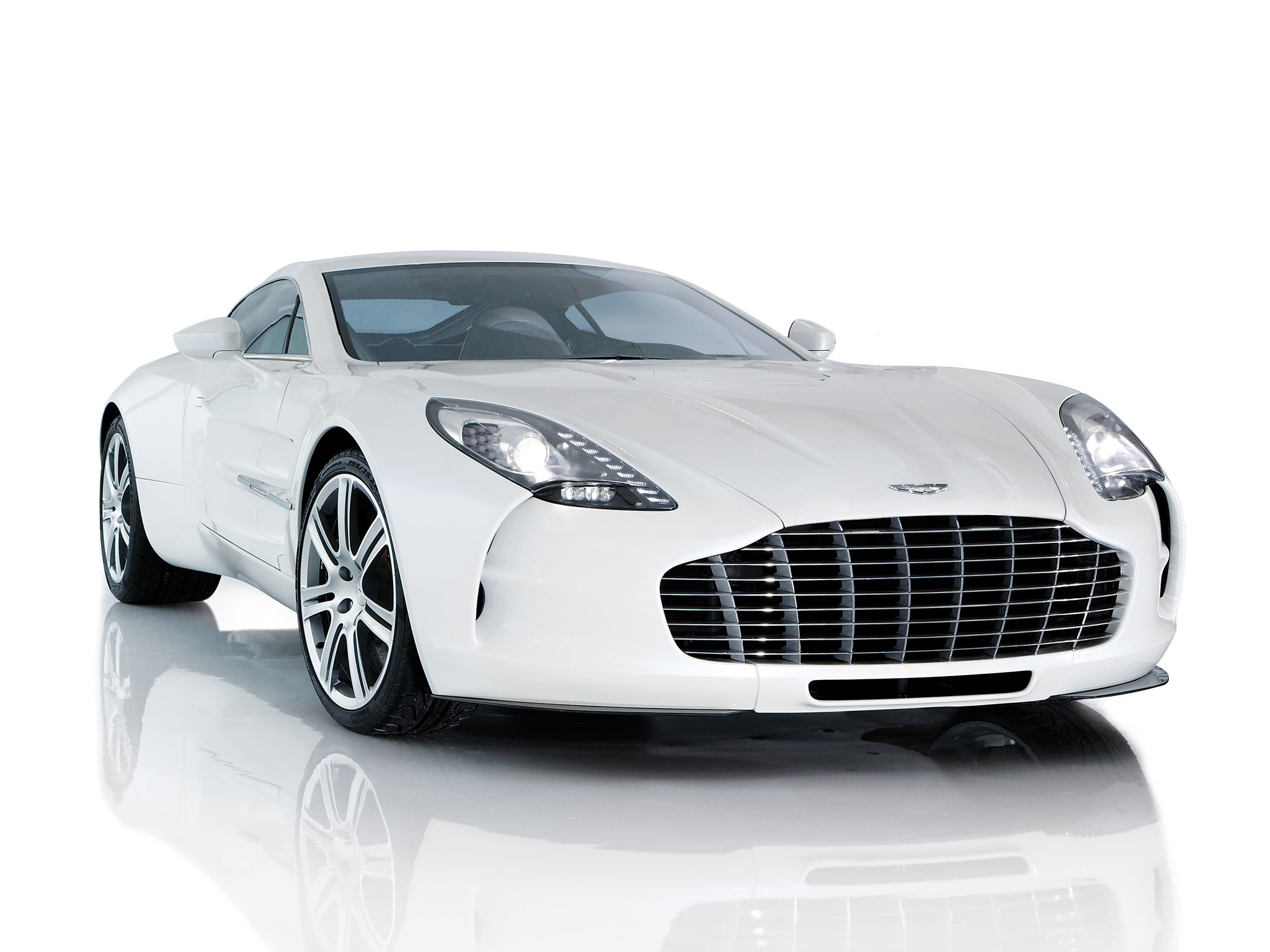 Aston Martin One-77 photo 34