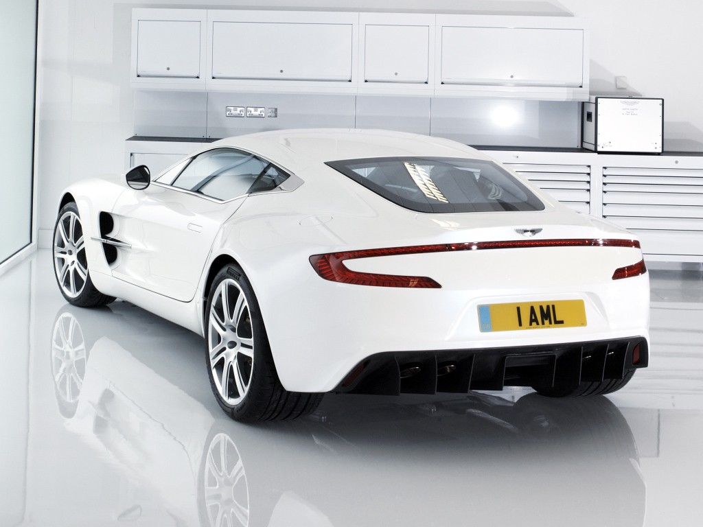 Aston Martin One-77 photo 41
