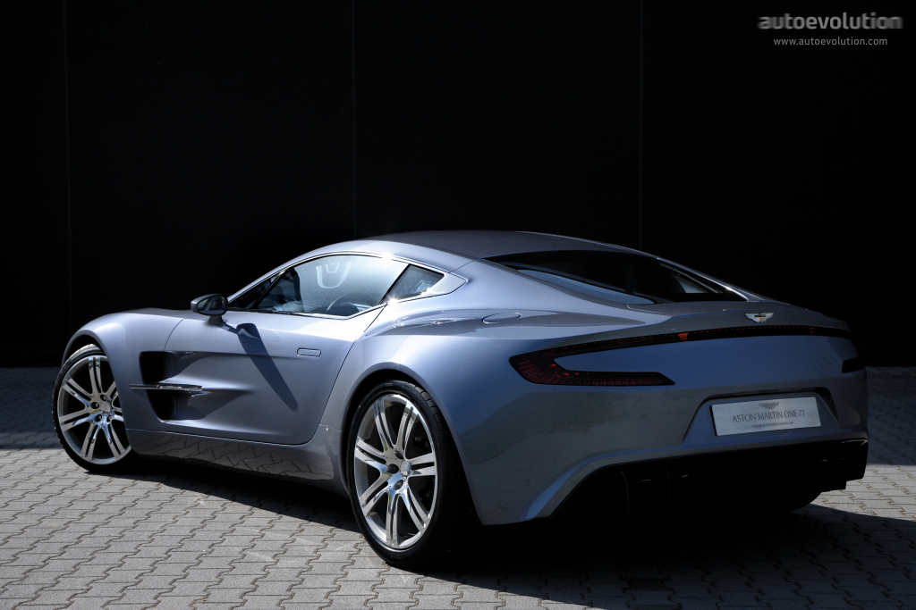 Aston Martin One-77 photo 21