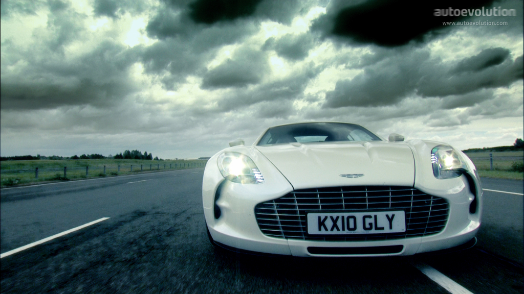 Aston Martin One-77 photo 4