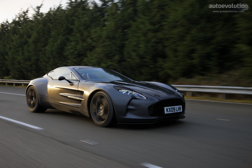 Aston Martin One-77 photo 6