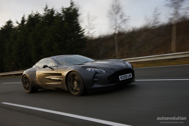 Aston Martin One-77 photo 7