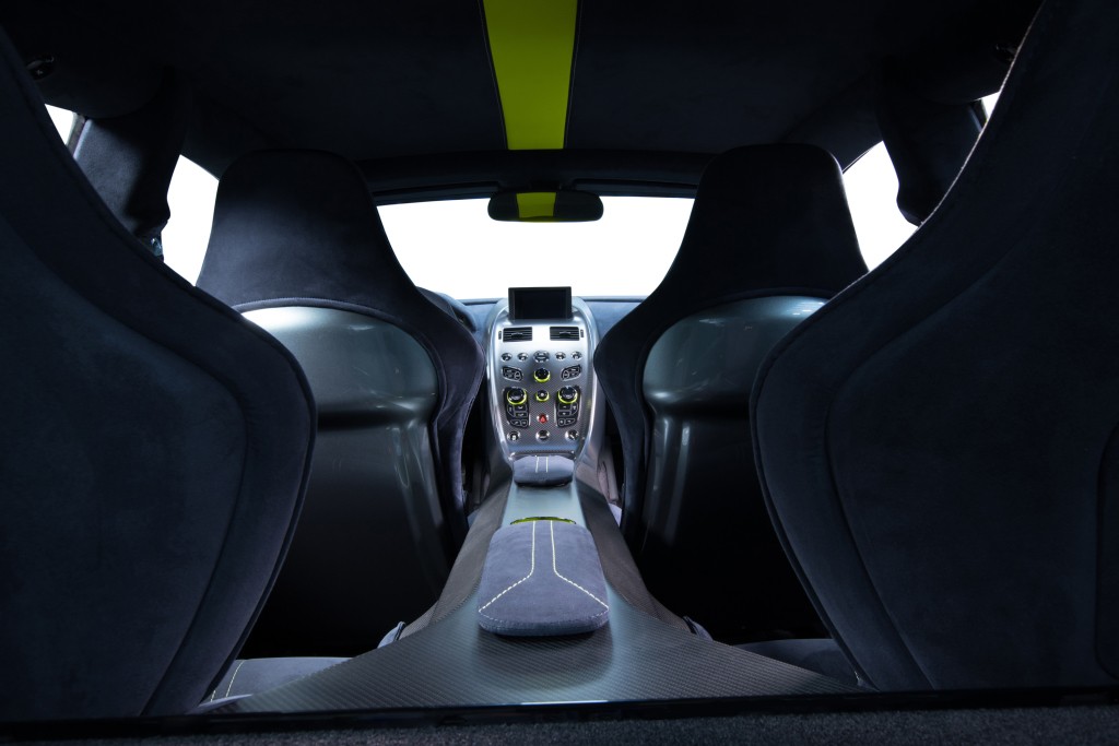 Aston Martin Rapide Amr photo 23