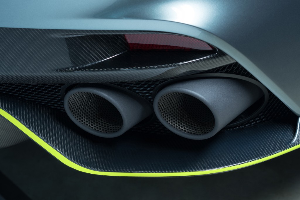 Aston Martin Rapide Amr photo 6
