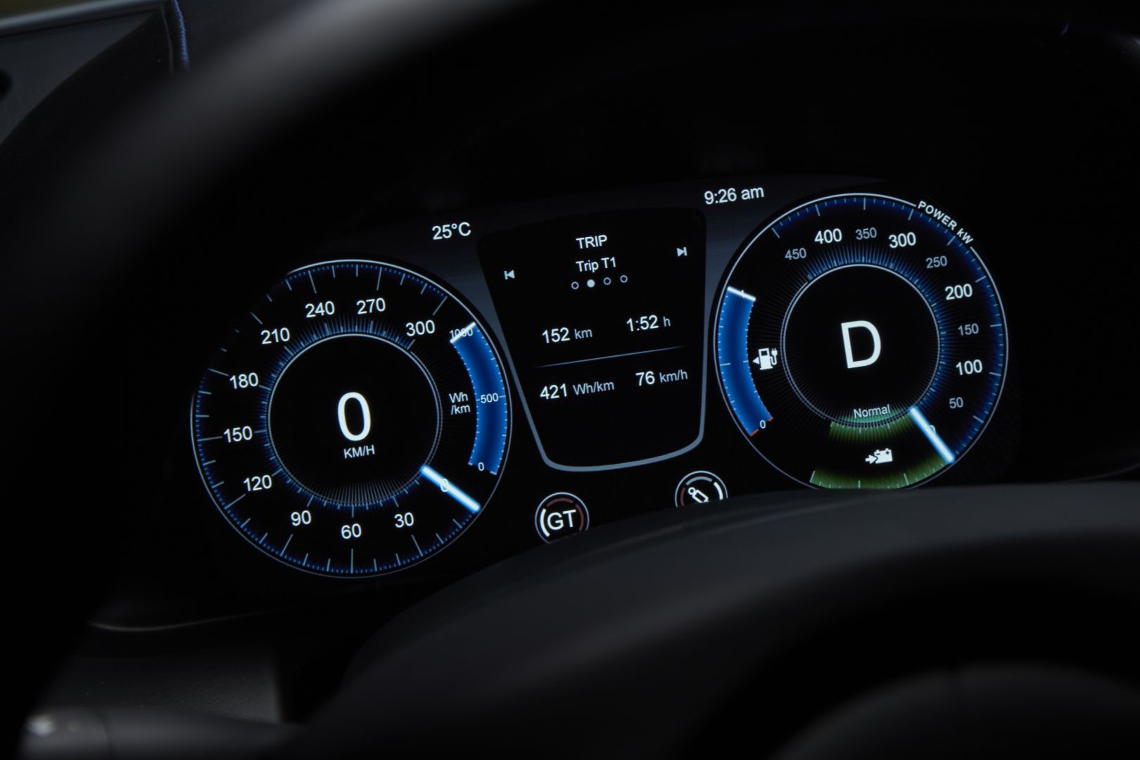 Aston Martin Rapide E photo 9