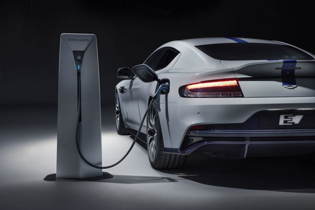 Aston Martin Rapide E photo 4