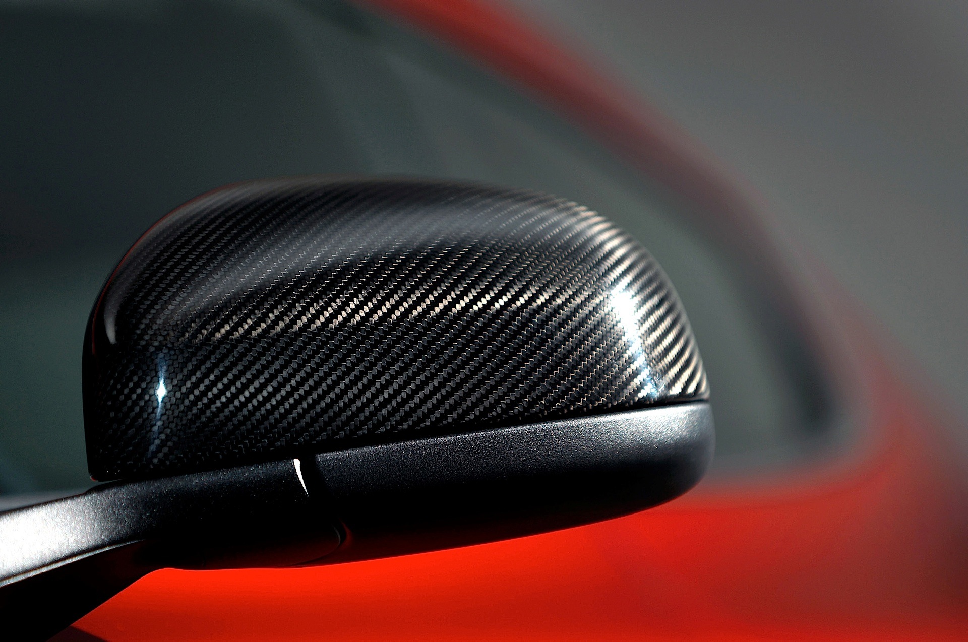 Aston Martin Rapide S photo 13