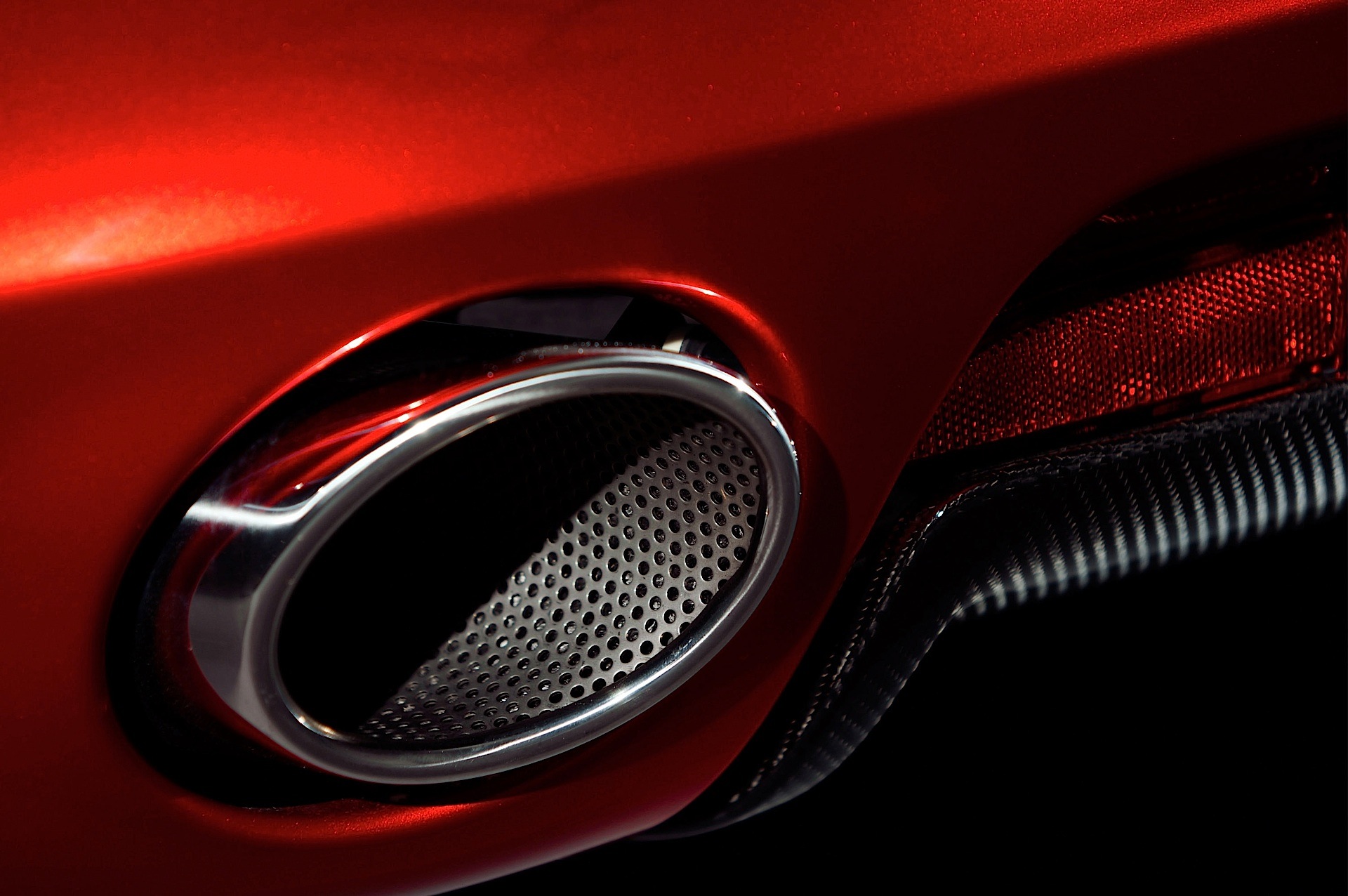 Aston Martin Rapide S photo 14