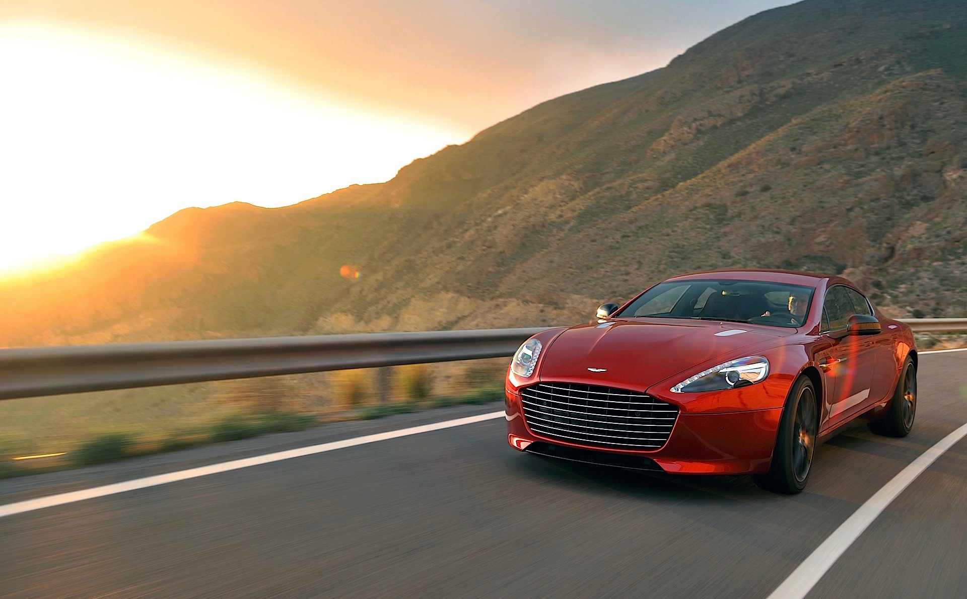 Aston Martin Rapide S photo 6