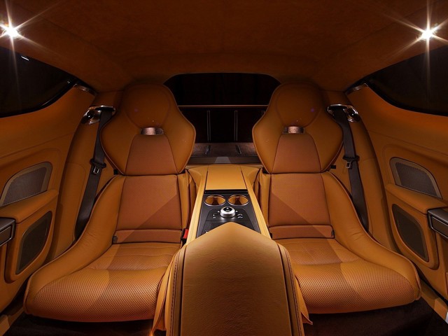 Aston Martin Rapide photo 46