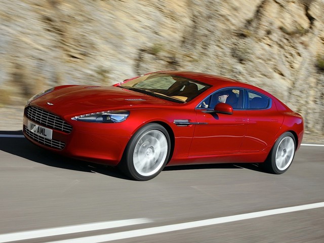 Aston Martin Rapide photo 10