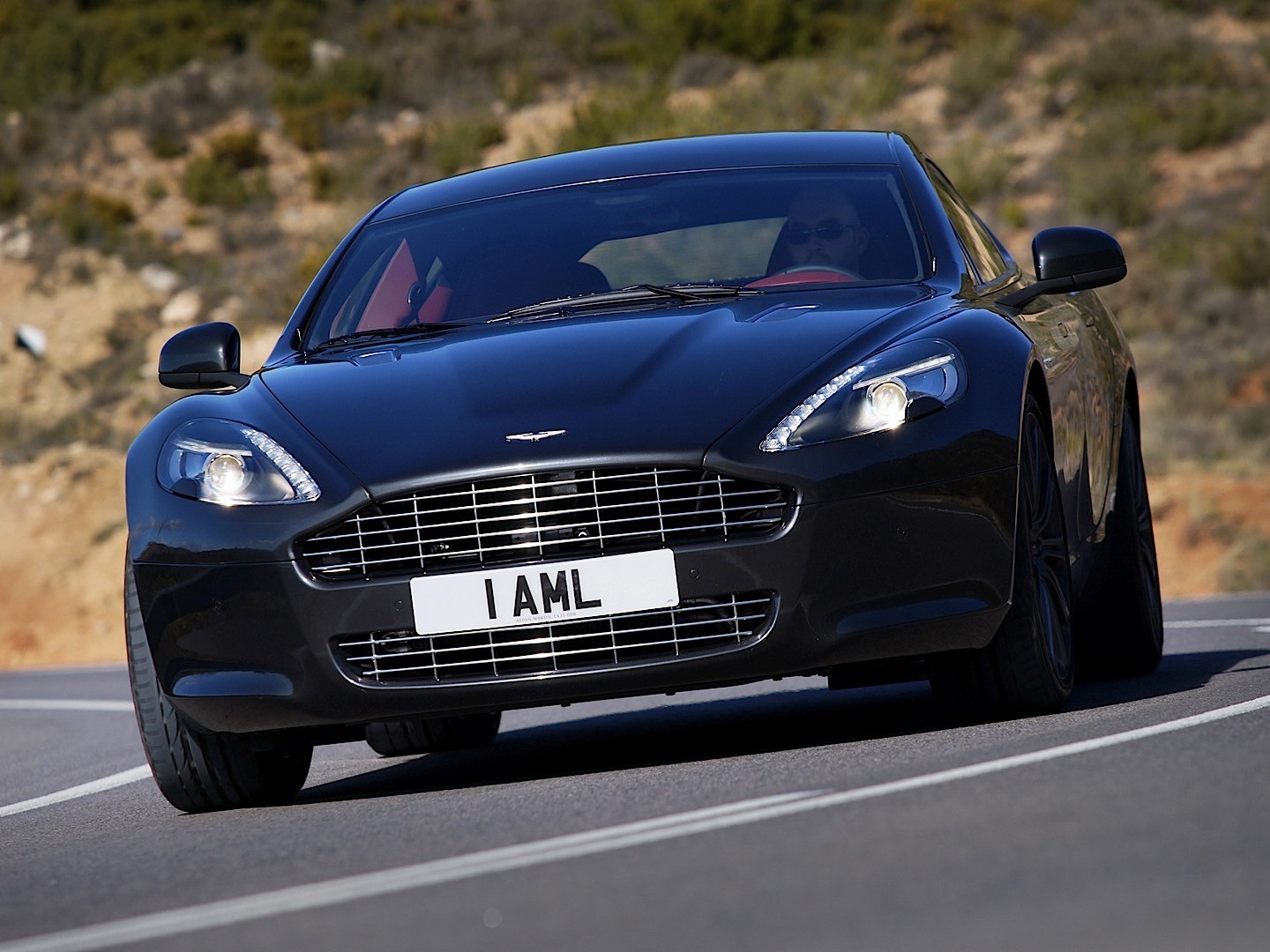 Aston Martin Rapide photo 29