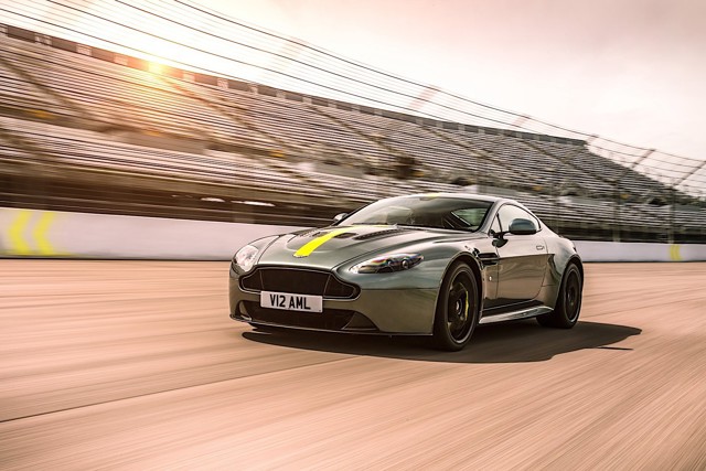 ASTON MARTIN V12 Vantage AMR