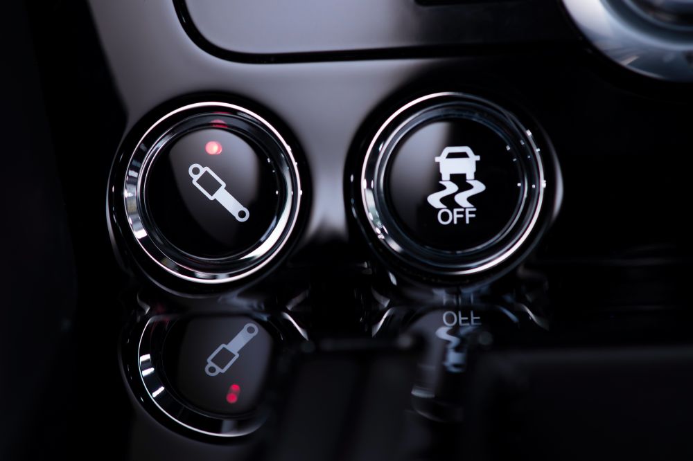 Aston Martin V12 Vantage photo 21