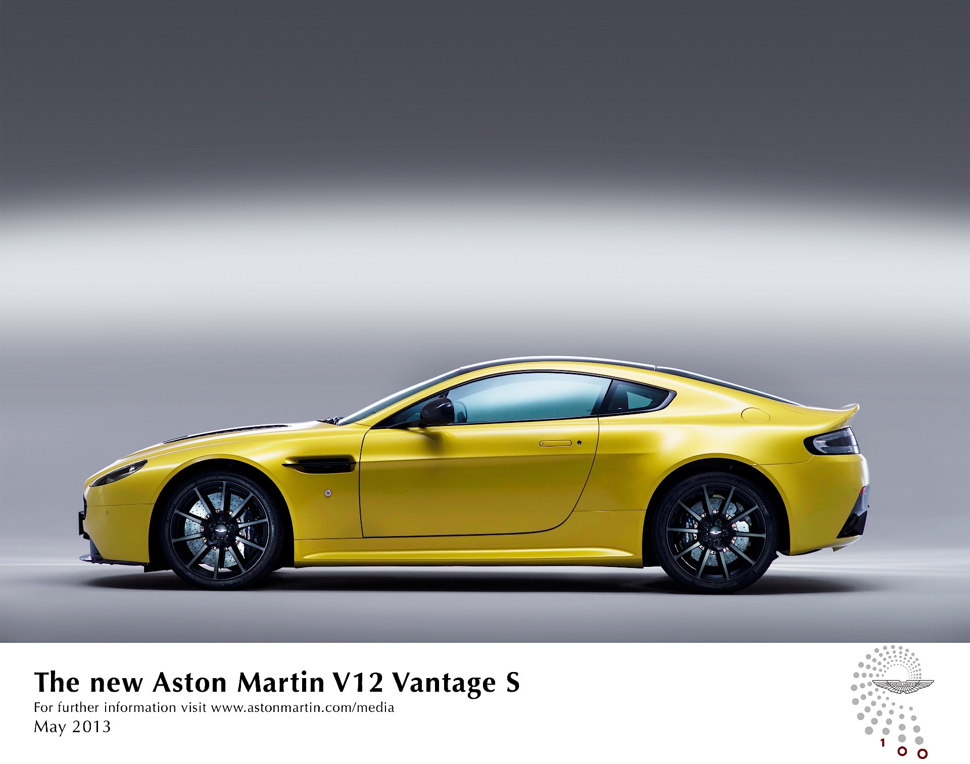 Aston Martin V12 Vantage photo 4