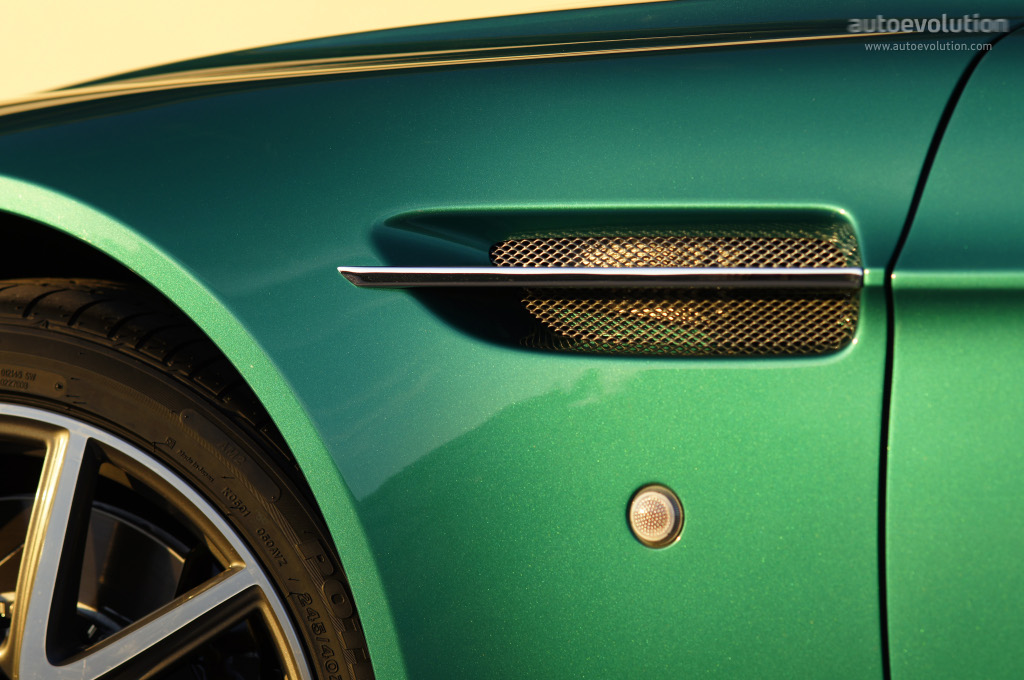 Aston Martin V8 Vantage S Roadster photo 10