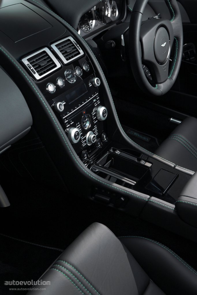 Aston Martin V8 Vantage S Roadster photo 27