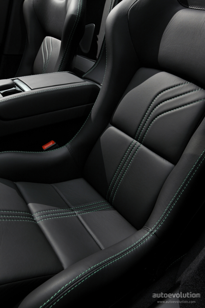 Aston Martin V8 Vantage S Roadster photo 28