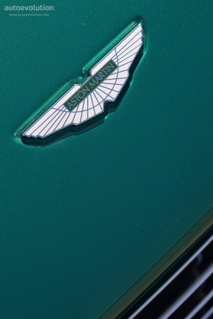 Aston Martin V8 Vantage S Roadster photo 9