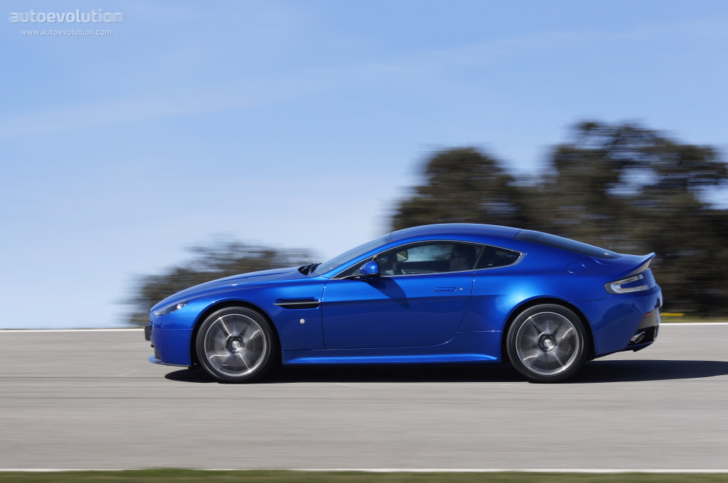Aston Martin V8 Vantage S photo 3