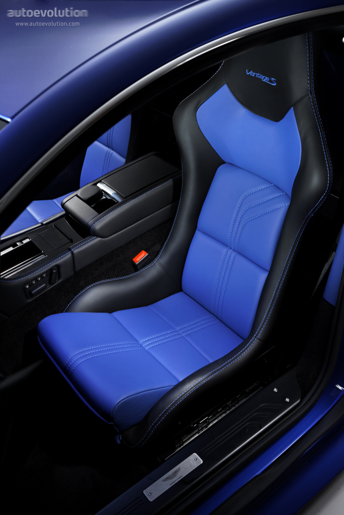 Aston Martin V8 Vantage S photo 51