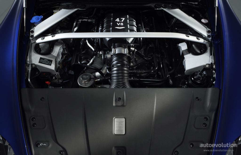 Aston Martin V8 Vantage S photo 55