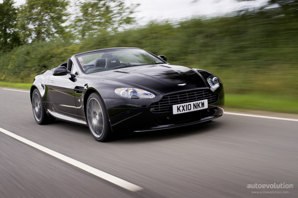 Aston Martin V8 Volante photo 2