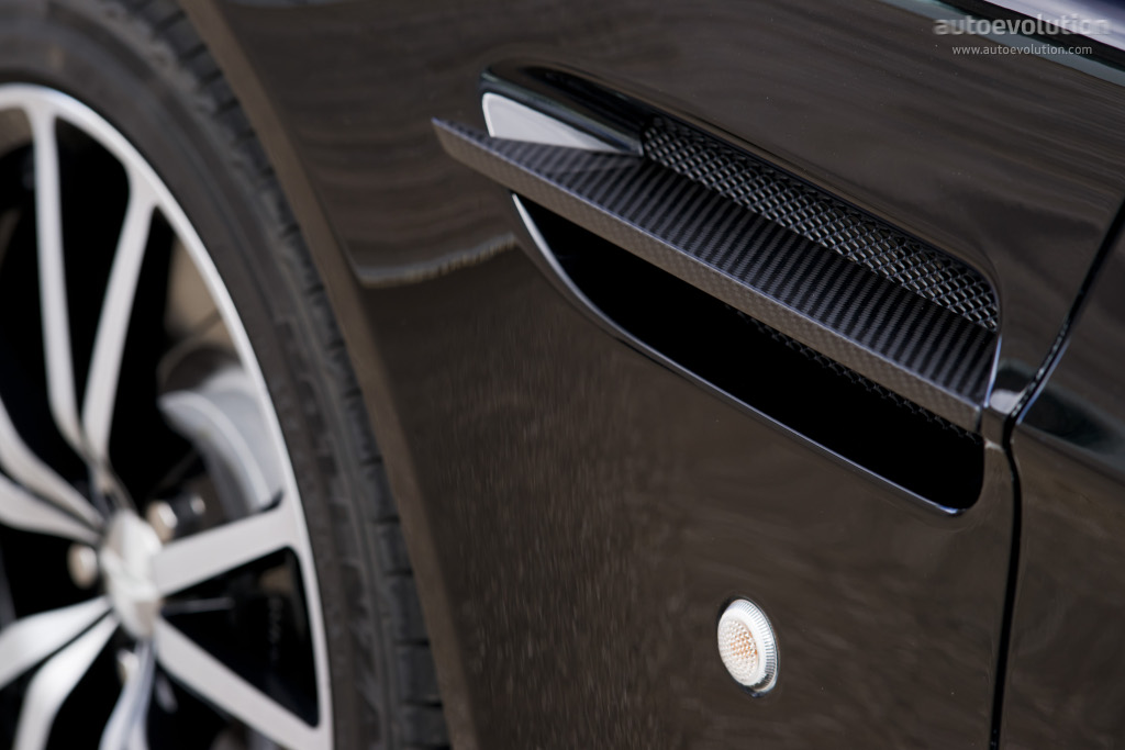 Aston Martin V8 Volante photo 7