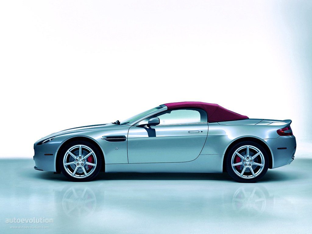 Aston Martin V8 Volante photo 10