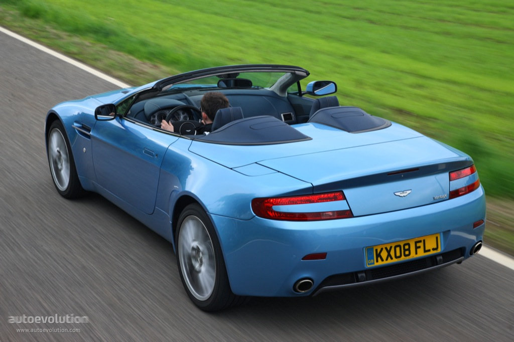 Aston Martin V8 Volante photo 5