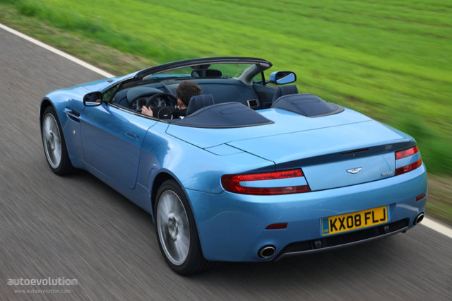 Aston Martin V8 Volante photo 5