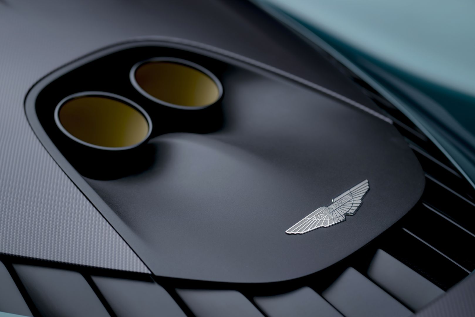 Aston Martin Valhalla photo 10