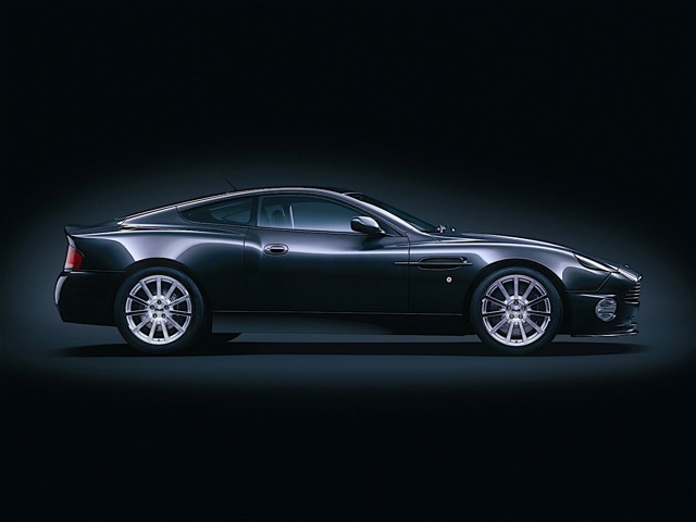 Aston Martin Vanquish S foto 10