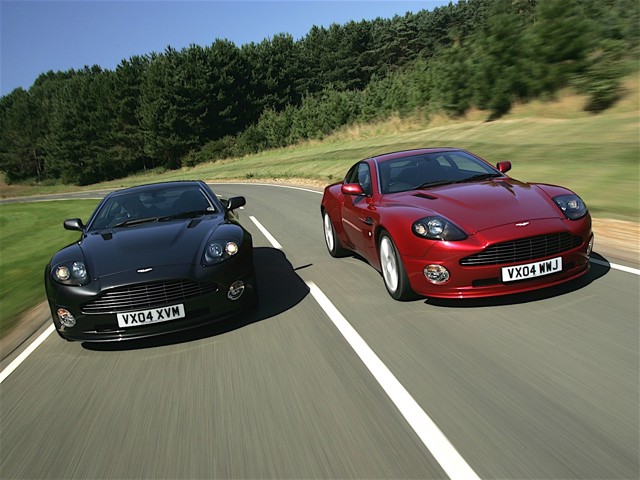 Aston Martin Vanquish S foto 15