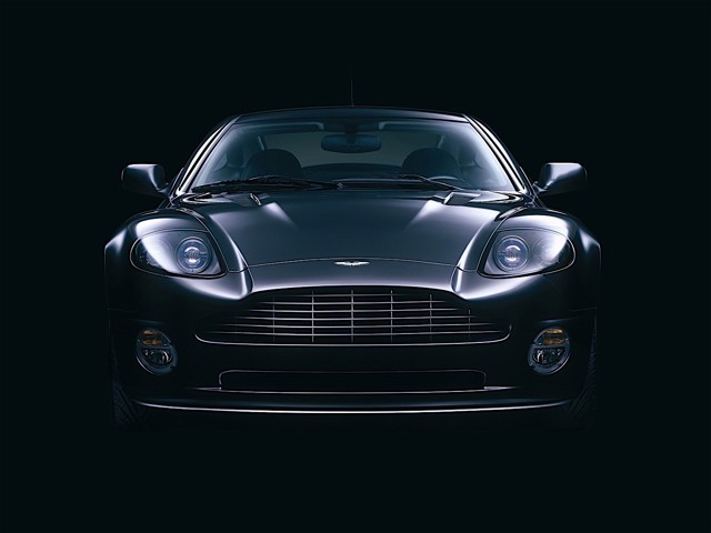 Aston Martin Vanquish S foto 18