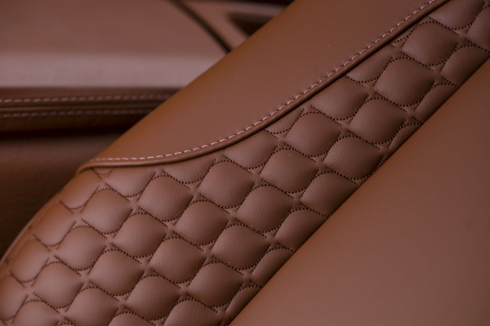 Aston Martin Vanquish Volante photo 38